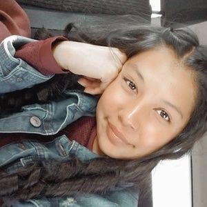 Meet your Posher, Adriana